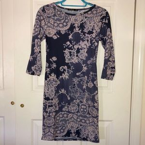 Patterned long sleeve dress